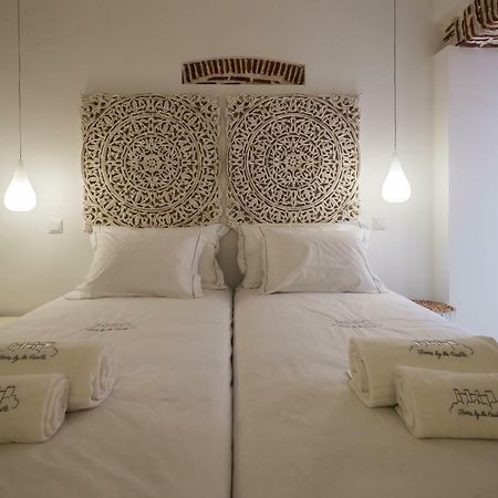 Sunshine House - Exclusive Apartment - Home By The Castle Lisbona Esterno foto