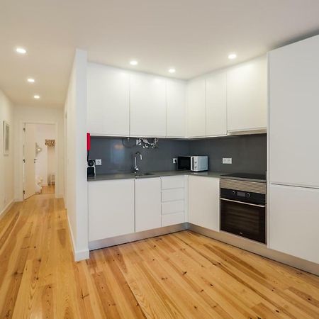 Sunshine House - Exclusive Apartment - Home By The Castle Lisbona Esterno foto