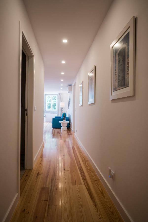 Sunshine House - Exclusive Apartment - Home By The Castle Lisbona Esterno foto