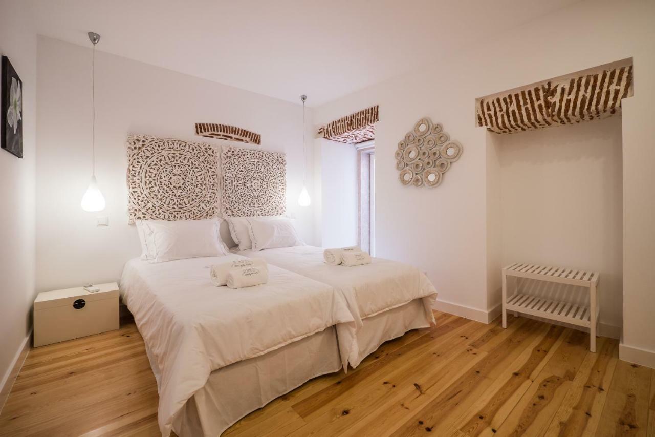 Sunshine House - Exclusive Apartment - Home By The Castle Lisbona Esterno foto